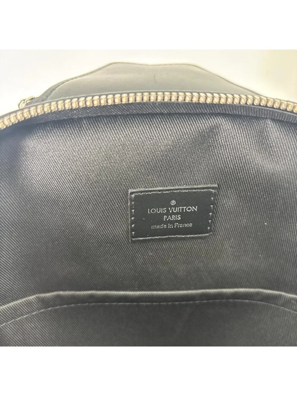 Louis Vuitton Damier Graphite Avenue Sling
